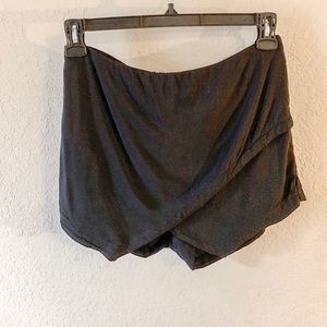 LA hearts black skort